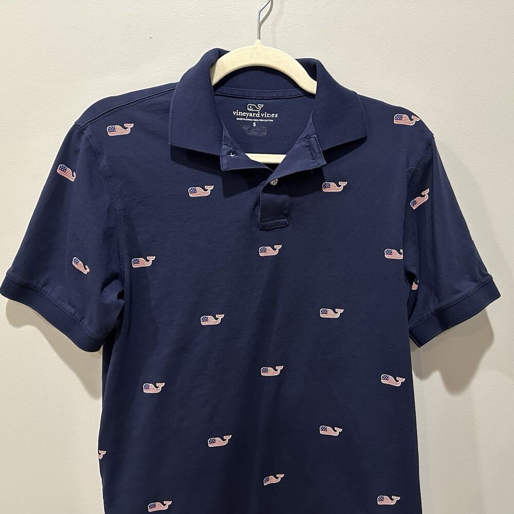 Vineyard Vines All Over Print American patriotic Whales Pima Cotton Polo small